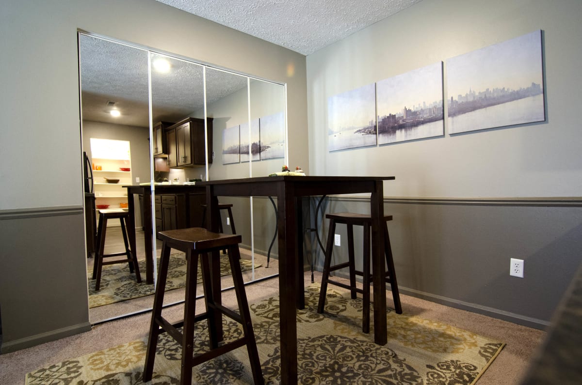 Photos and Video of Burnt Tree Apartments in East Lansing, MI